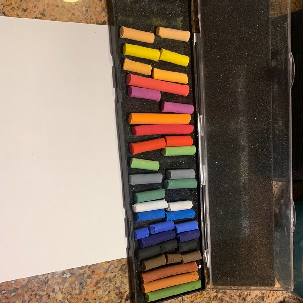 Pre-loved Contè a Paris 20 soft chalk pastels set